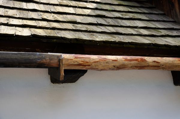 Cost of Wood Gutters Installation in Fort Worth